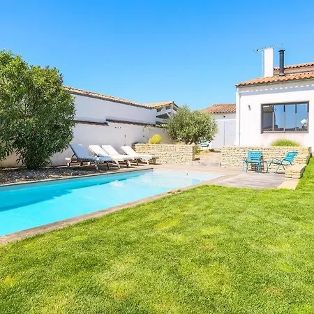 Holiday home Superbe D'architecte Au Coeur Des Brardes